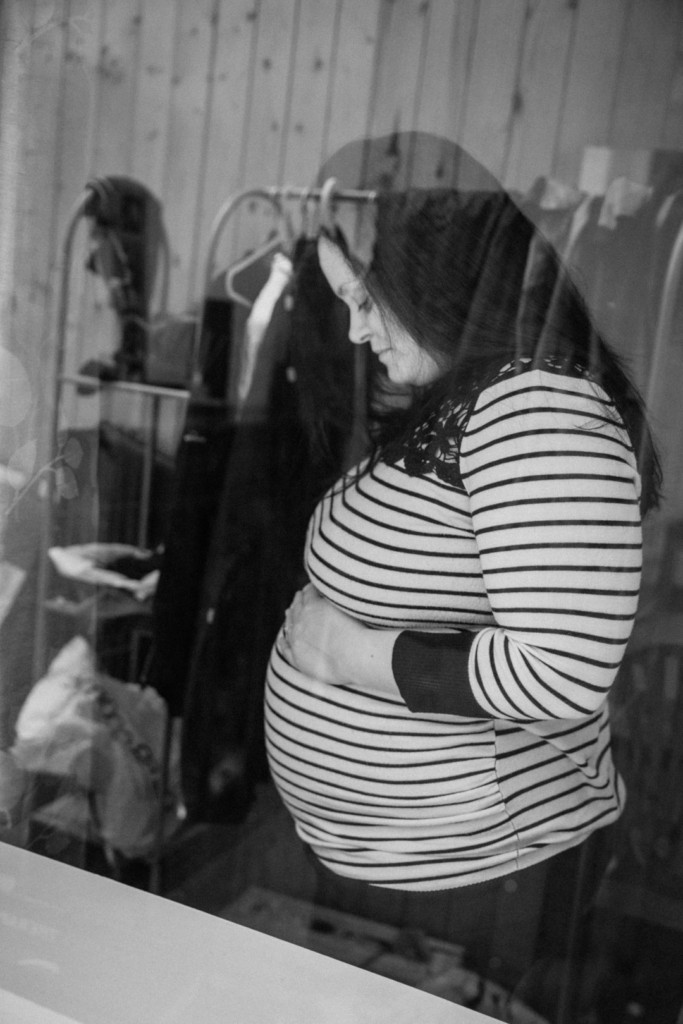 pregnancy photography south wales