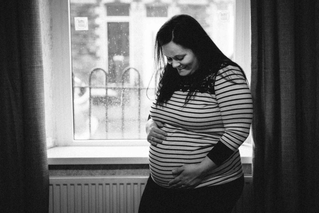 pregnancy photography south wales